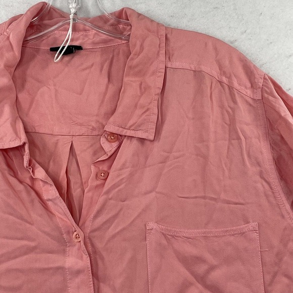 Torrid 3 Women’s Plus Size 3X Solid Pink 100% Rayon Button Down Blouse Top - Picture 12 of 14